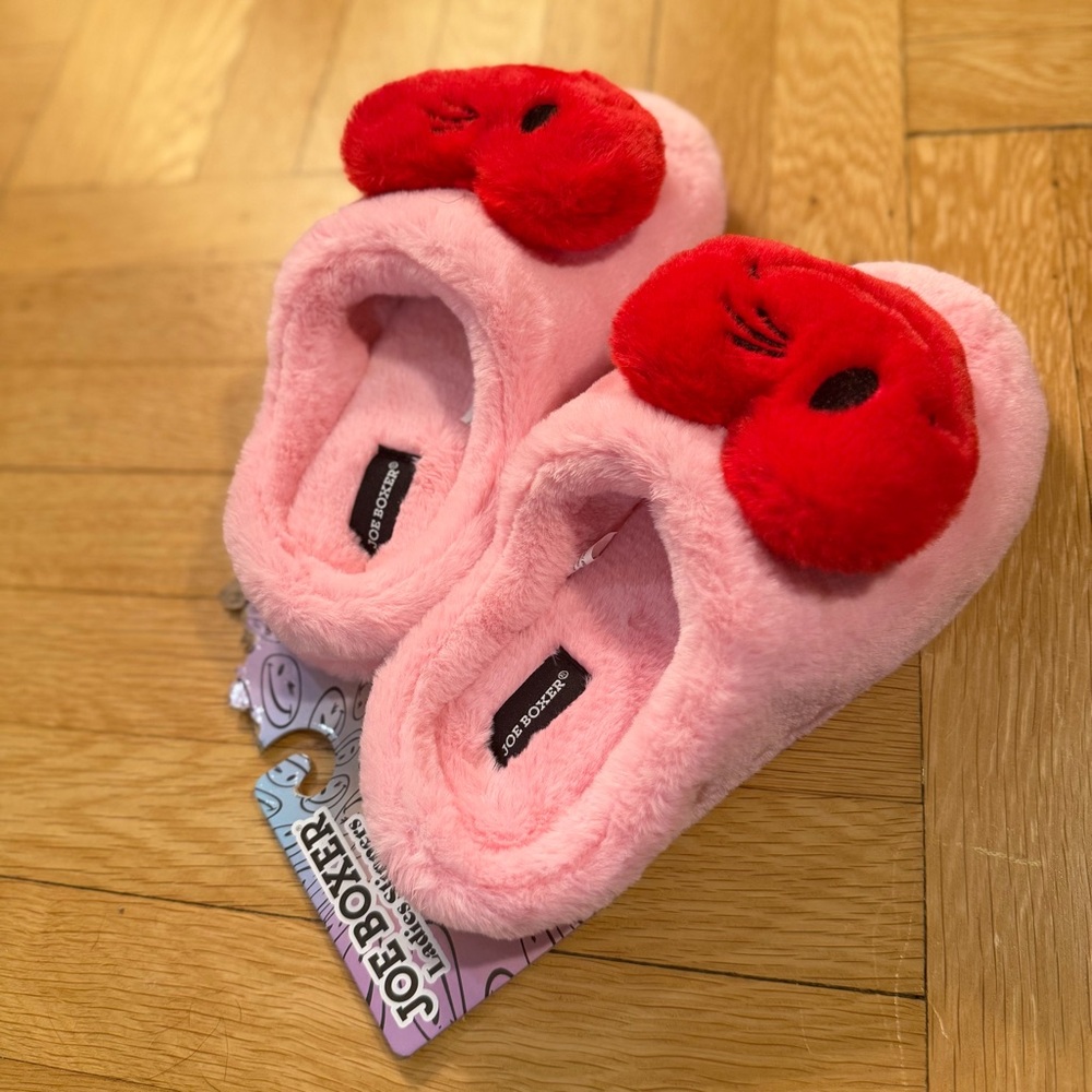 Joe Boxer Winking Heart Slippers! Winky Red Heart Design Size M 7/8 - Picture 8 of 10